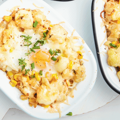 Cheesy potato, cauliflower and thyme shakshuka