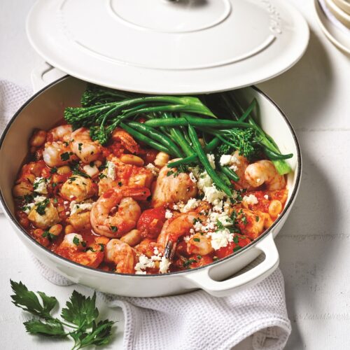 Seafood stew with fennel, tomatoes and beans