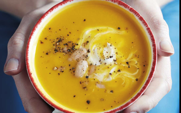 Pumpkin soup with cannellini beans